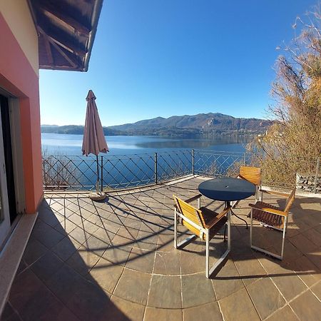 Casa Sul Lago Orta オルタ・サン・ジューリオ エクステリア 写真