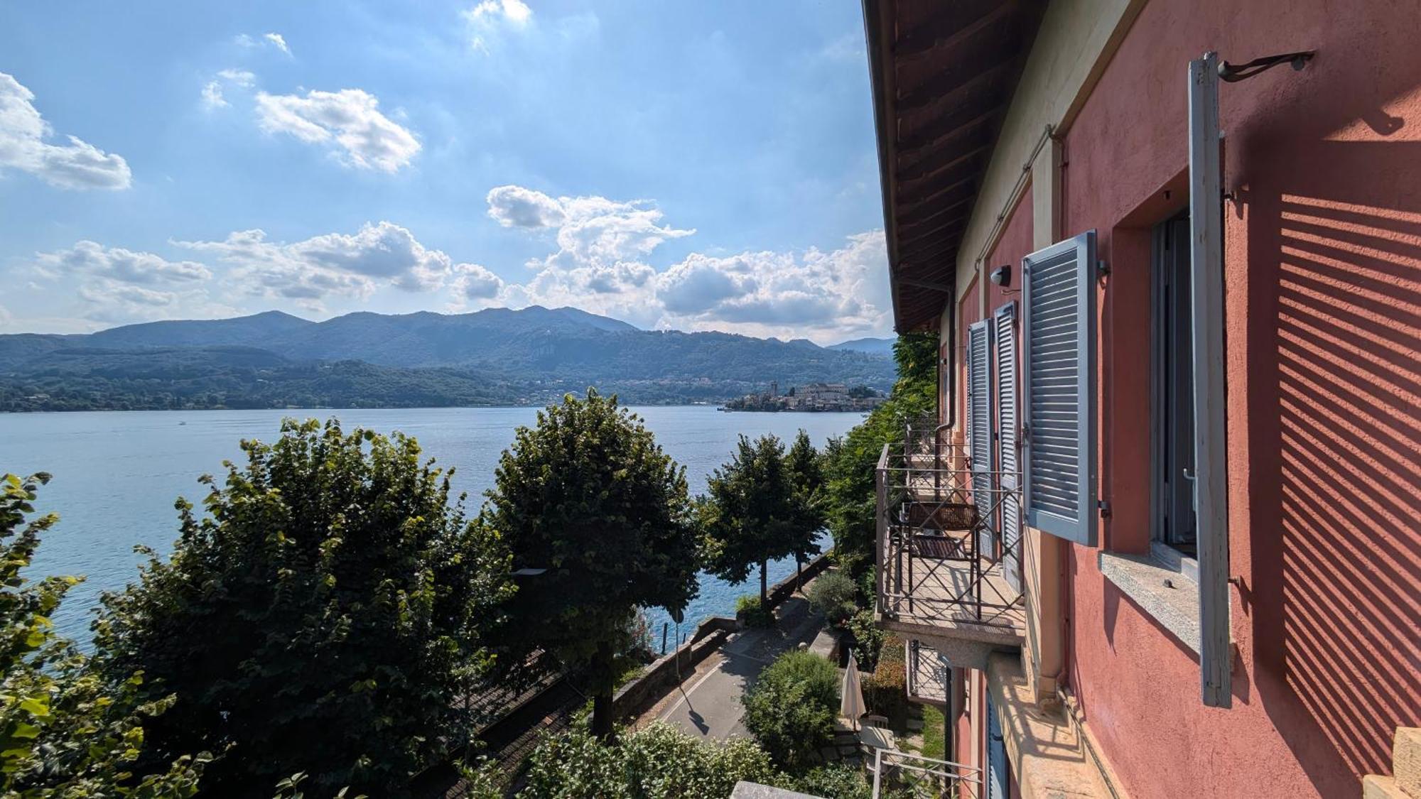 Casa Sul Lago Orta オルタ・サン・ジューリオ エクステリア 写真