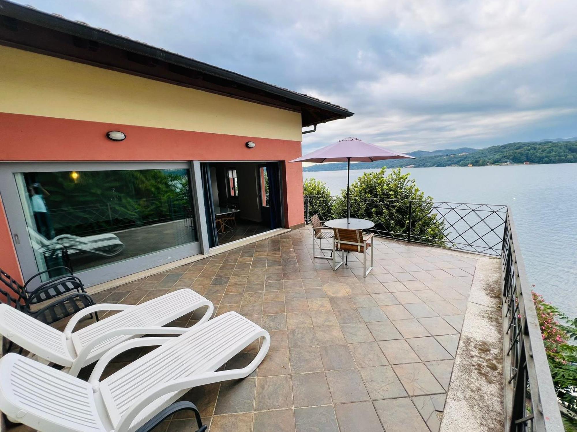Casa Sul Lago Orta オルタ・サン・ジューリオ エクステリア 写真