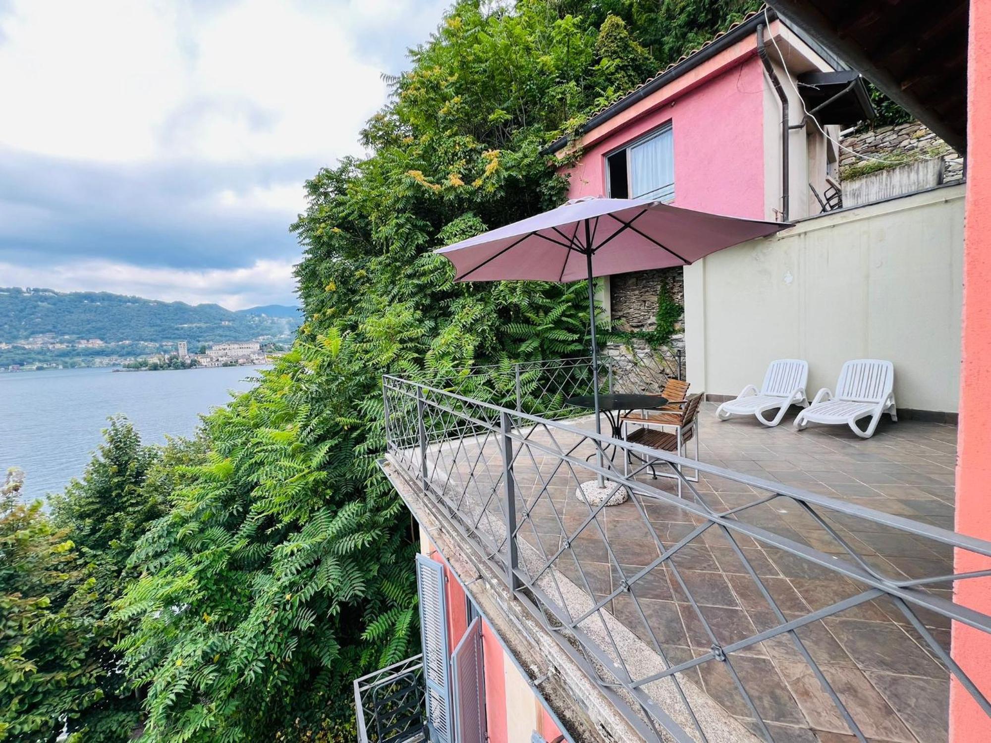 Casa Sul Lago Orta オルタ・サン・ジューリオ エクステリア 写真