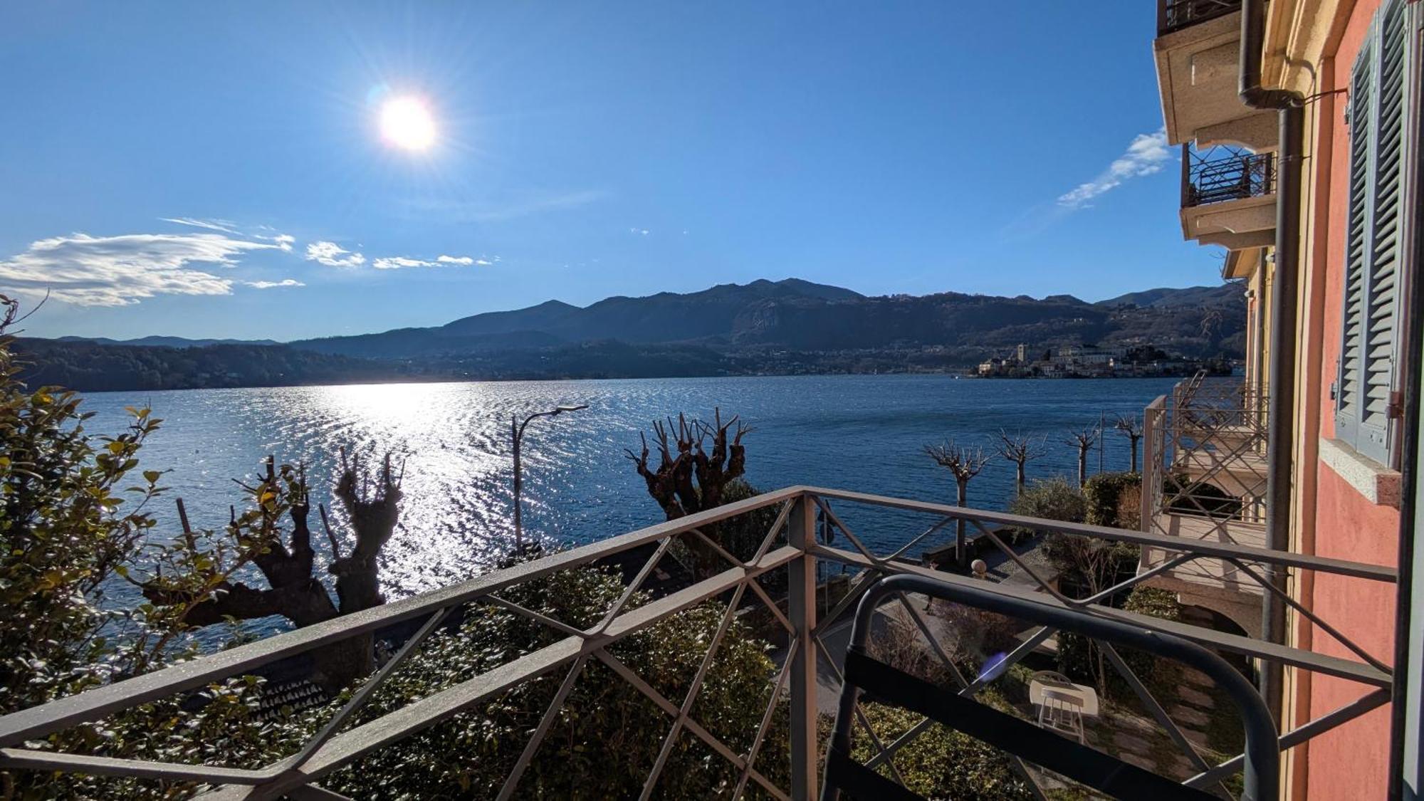 Casa Sul Lago Orta オルタ・サン・ジューリオ エクステリア 写真
